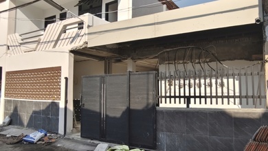 Rumah Dijual di Nginden, Surabaya, LB 114m², Harga Kompetitif!