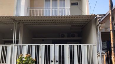 Rumah Dijual di Rungkut, Surabaya, LB 110m², Harga Kompetitif!