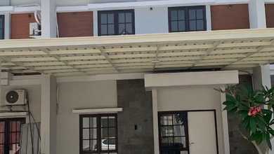 Dijual Rumah Strategis di Medokan Ayu, Surabaya - LT 98m²