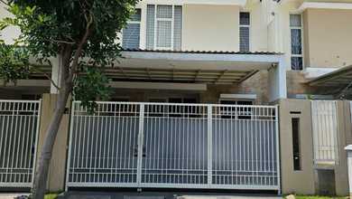 Properti Siap Pakai di Kawasan Galaxy, Surabaya, LT 105m²