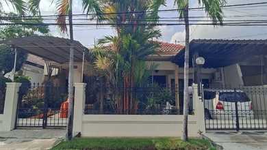 Hunian Elite di Kawasan Manyar, Surabaya, LB 225m², Harga 2,9 Miliar