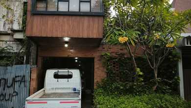 Rumah Dijual di Gayungan, Surabaya, LB 150m², Harga Terbaik!