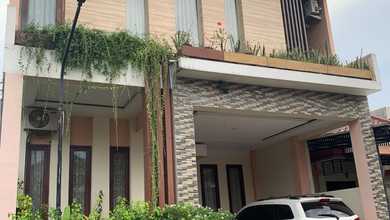 Penawaran Eksklusif, rumah Prestisius di Ketintang, Surabaya, LB 200m²