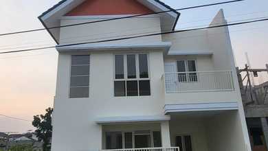 Jual Rumah Strategis di Jambangan, Surabaya - LT 60m²