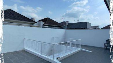 Jual Rumah Eksklusif LT 180 m2 Area Wisata Bukit Mas, Surabaya
