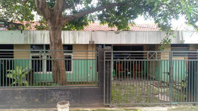 Kesempatan Rumah di Asemrowo, Surabaya, LB 358m², Harga 1,1 Miliar