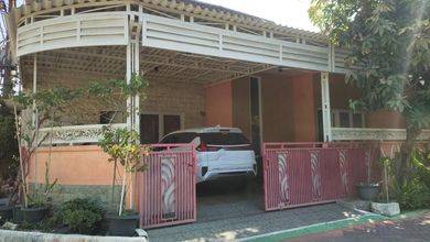 Rumah Mewah Luas 166 m2, di Wiyung, Surabaya