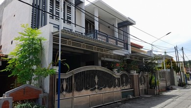 Dijual Rumah Strategis di Kebomas, Gresik - LT 160m²