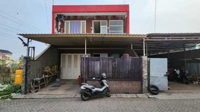 Kesempatan Rumah di Sukolilo, Surabaya, LB 160m², Harga 993 Juta