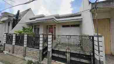 Kesempatan Rumah di Asemrowo, Surabaya, LB 240m², Harga 1,98 Miliar