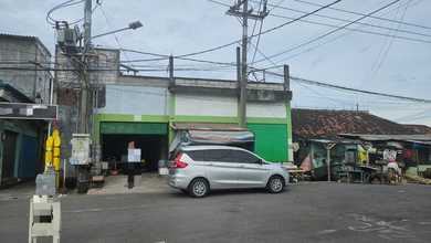 Rumah Siap Pakai di Kawasan Bulak, Surabaya, LT 167m²