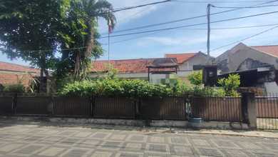 Penawaran Eksklusif, rumah Prestisius di Gayungan, Surabaya, LB 420m²