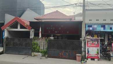 Jual Rumah Strategis di Waru, Sidoarjo - LT 150m²