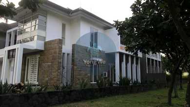 Kesempatan Langka, rumah Prestisius di Citraland, Surabaya, LB 500m²