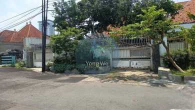 Rumah Area Premium Tegalsari, Surabaya - Harga Menarik 6,5 Miliar