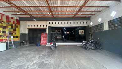 Dijual Rumah Usaha ex Guns Cafe and Resto Raya Krikilan Driyorejo