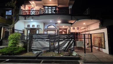 Rumah Mewah di Surabaya Kota, Surabaya, 5 KT, LT 272m²
