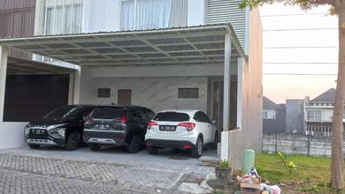 Rumah Mewah di Kawasan Wiyung, Surabaya, LB 166m², Harga 3,2 Miliar