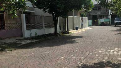Rumah Premium di Rungkut, Surabaya, Luas 250 m2