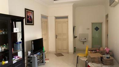 Dijual Rumah Strategis di Surabaya Kota, Surabaya - LT 240m²