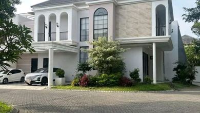 Rumah Elegan di Surabaya Kota, Surabaya, 5 KT, LT 302m²