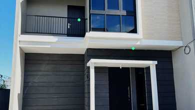 Rumah Dijual di Surabaya Kota, Surabaya, LB 68m², Harga Terbaik!