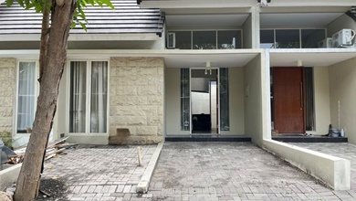 Rumah Siap Pakai di Kawasan Surabaya Kota, Surabaya, LT 72m²