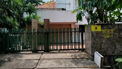 Penawaran Langka, rumah Prestisius di Surabaya Kota, Surabaya, LB 805m²