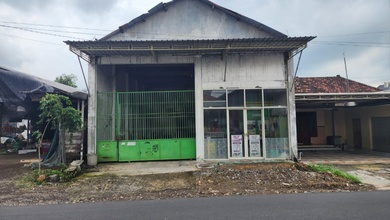 Rumah Elegan di Gresik Kota, Gresik, 6 Kamar Tidur, LT 511m²