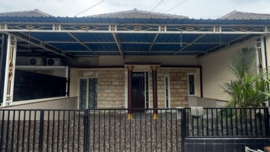 Jual Rumah Siap Huni di Gresik Kota, Gresik,  Kamar Tidur, Harga Terbaik
