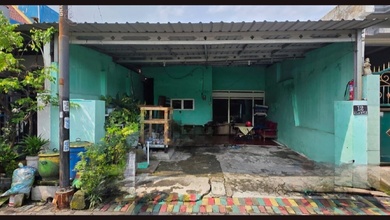 Rumah Siap Pakai di Area Surabaya Kota, Surabaya, LT 163m²