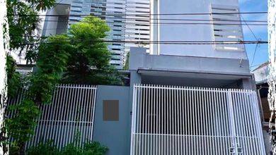 Rumah Modern area Surabaya Kota, Surabaya, Luas 300 m2