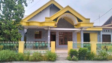 Rumah Minimalis Harga Ekonomis di Jombang, Jember, LB 250m²