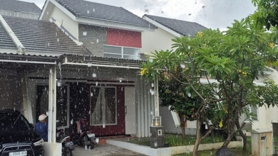 Kesempatan Rumah di Gresik Kota, Gresik, LB 112m², Harga 539 Juta