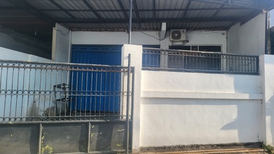 Rumah Dijual di Gresik Kota, Gresik, LB 150m², Harga Terbaik!