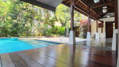 Kesempatan Langka, rumah Mewah di Cilandak, Jakarta Selatan, LB 850m²