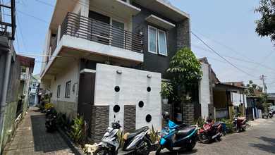 Rumah Area Luxury Lowokwaru, Malang - Harga Menarik 165 Miliar