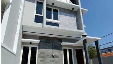 Rumah Dijual di Surabaya Kota, Surabaya, LB 135m², Harga Terbaik!