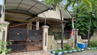 Rumah Dijual di Sidoarjo, Surabaya, LB 200m², Harga Terbaik!