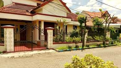 Penawaran Langka, rumah Prestisius di Waru, Sidoarjo, LB 450m²