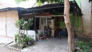 Rumah Siap Pakai di Area Sidoarjo, Sidoarjo, LT 150m²