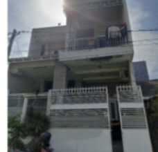 Kesempatan Rumah di Rungkut, Surabaya, LB 140m², Harga 950 Juta