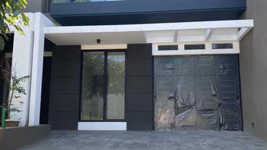 Kesempatan Langka, rumah Prestisius di Citraland, Surabaya, LB 268m²