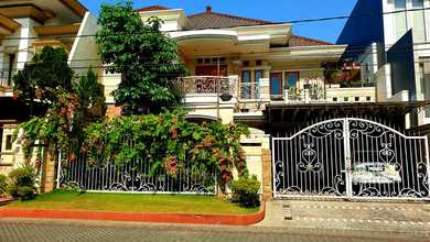 Kesempatan Eksklusif, rumah Mewah di Surabaya Kota, Surabaya, LB 500m²