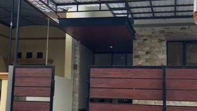Jual Segera Rumah Mewah di Menganti, Surabaya, Luas 144 m2
