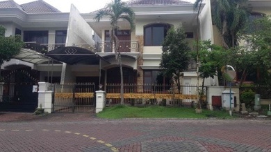 Dijual rumah Eksklusif di Dukuh Pakis, Surabaya - LT 264m²