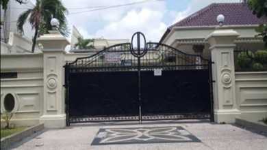 Kesempatan Eksklusif, rumah Mewah di Surabaya Kota, Surabaya, LB 722m²