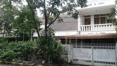 Jual Rumah Megah Luas 360 m2 Kawasan Surabaya Kota, Surabaya