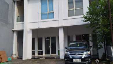 Dijual/Disewakan 2 Unit Ruko Jejer Manyar Raya Resort Gresik