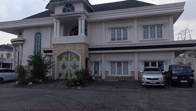Hunian Mewah di Kawasan Unimas Garden Waru , Sidoarjo, LB 150m², Harga 6,24 Miliar